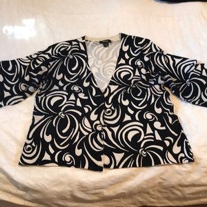 VGUC Style and Co Woman Black White Cardigan 1X